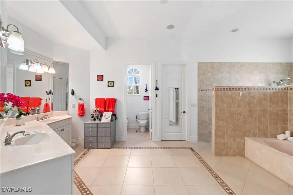 6181 Hidden Oaks Lane Naples FL 34119