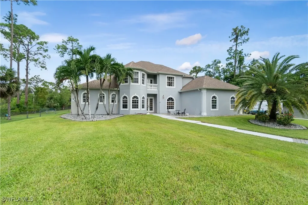 6181 Hidden Oaks Lane Naples FL 34119