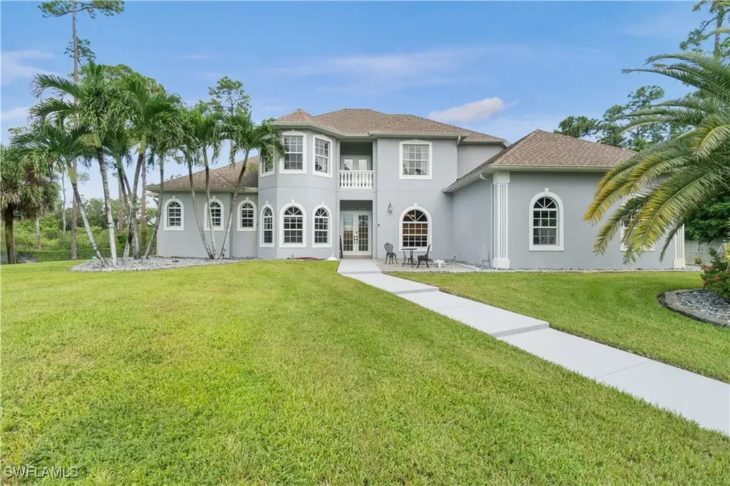 6181 Hidden Oaks Lane Naples FL 34119