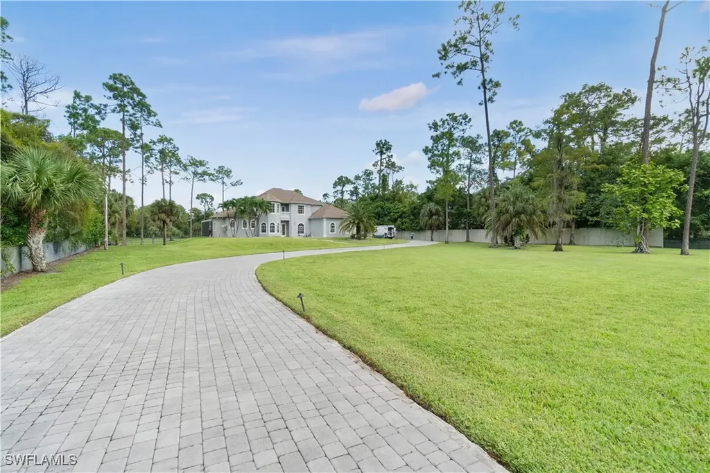 6181 Hidden Oaks Lane Naples FL 34119