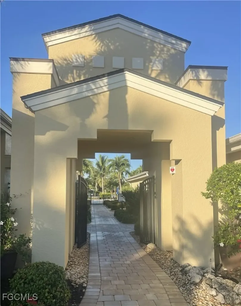 10331 Fire Flag Trail Fort Myers FL 33905