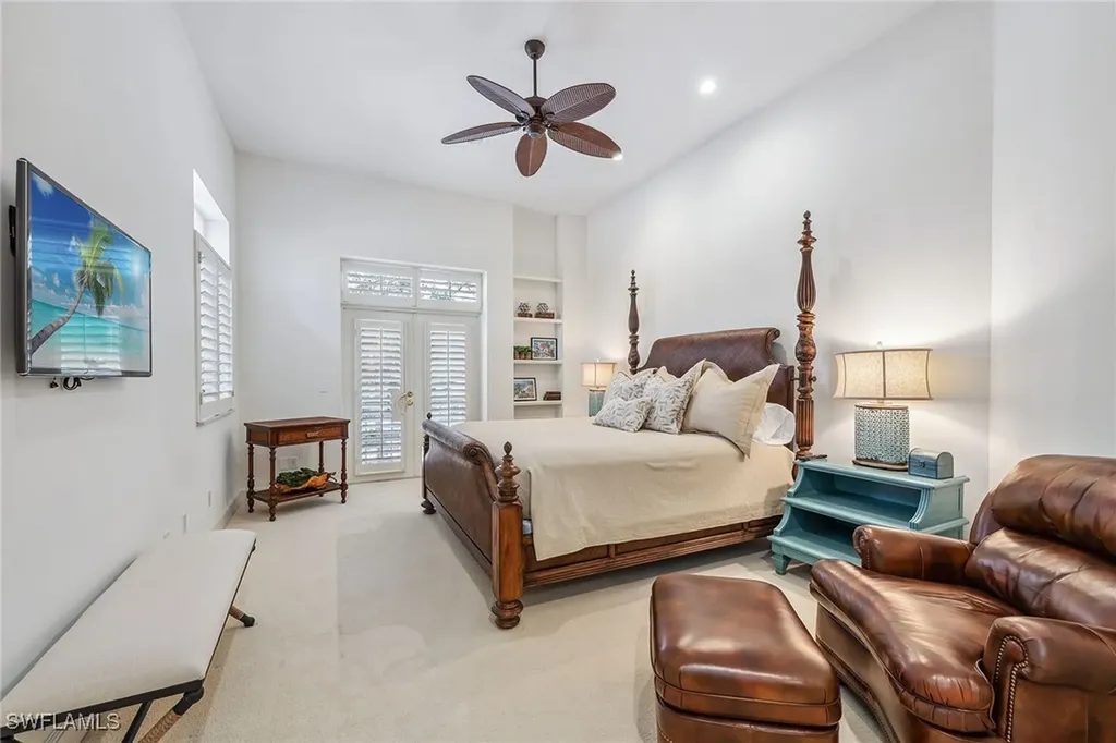 837 Barcarmil Way Naples FL 34110
