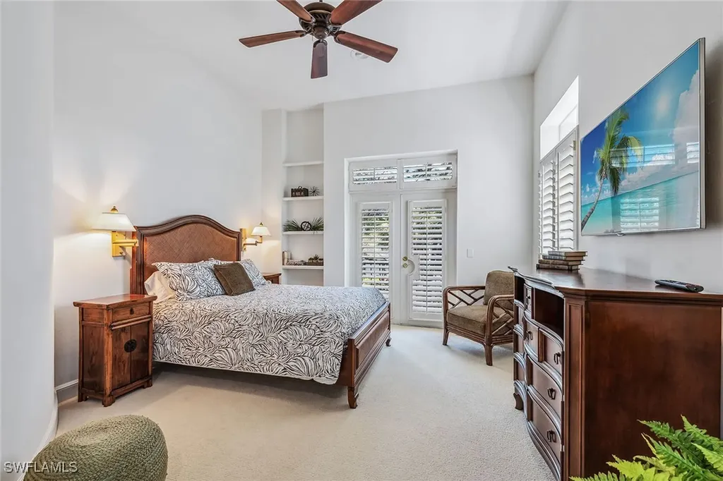 837 Barcarmil Way Naples FL 34110