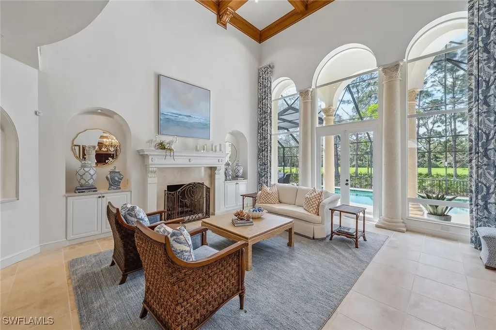 837 Barcarmil Way Naples FL 34110