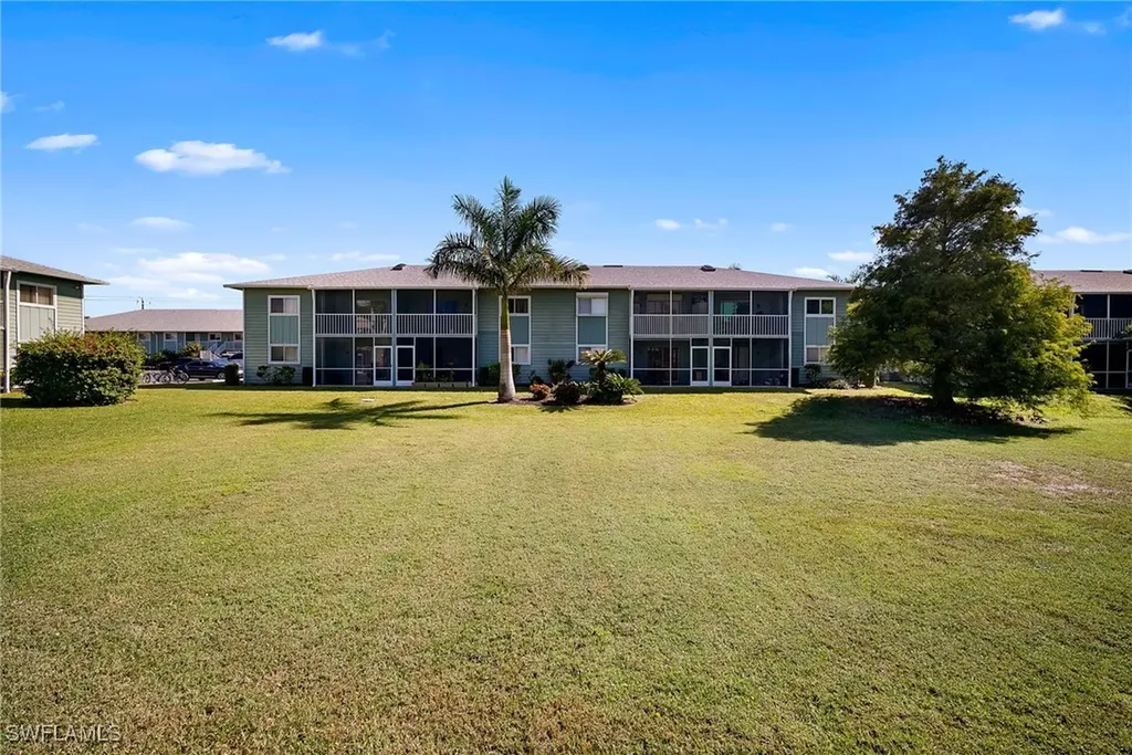 144 Cypress Way E Naples FL 34110