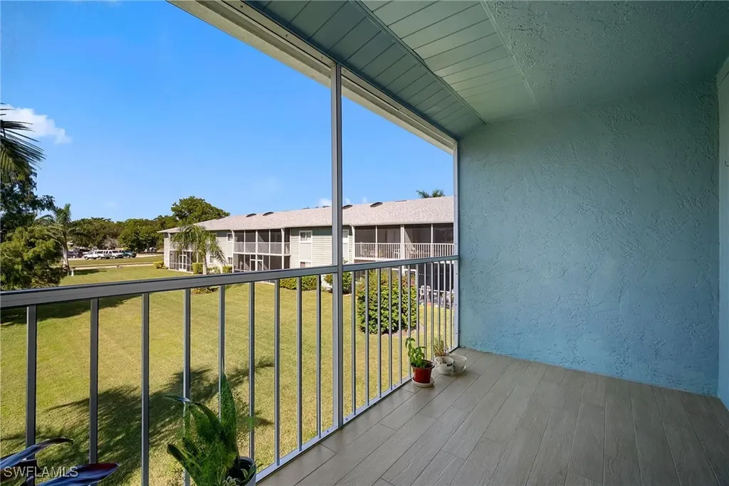 144 Cypress Way E Naples FL 34110