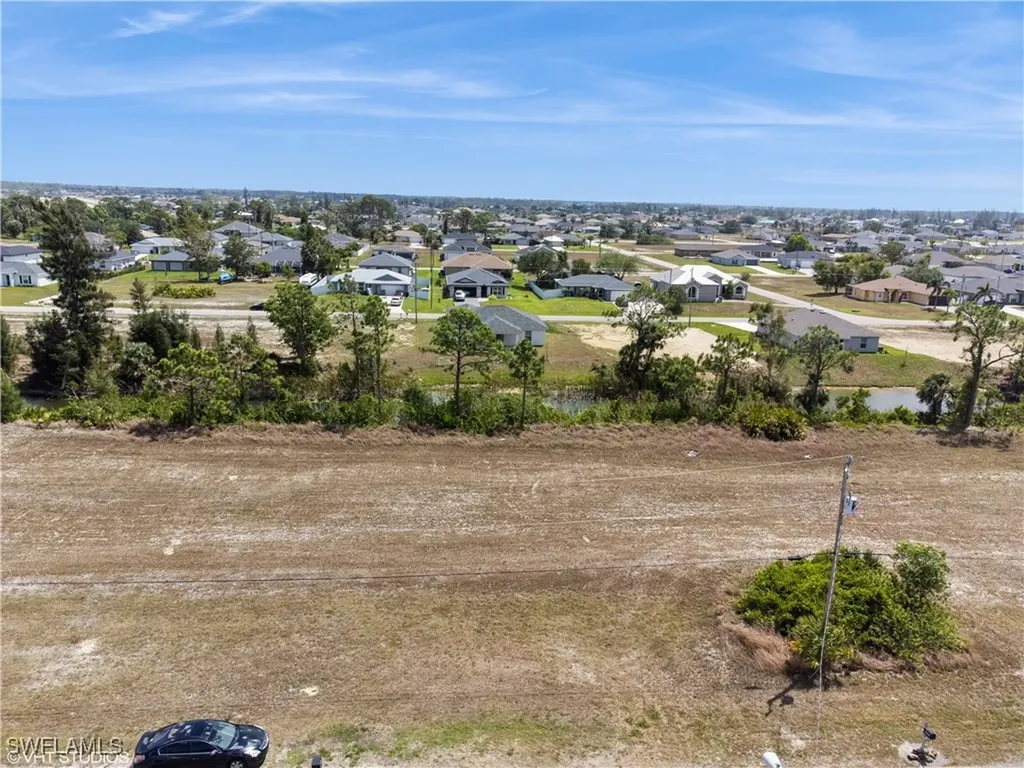 4011 NE 9th Avenue Cape Coral FL 33909