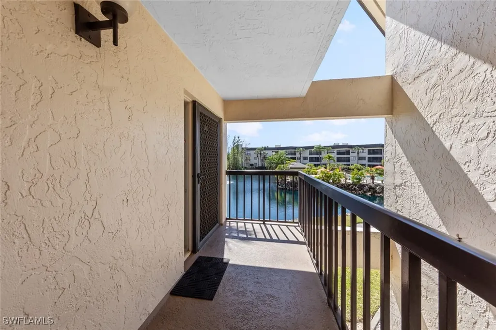 6979 Winkler Road Fort Myers FL 33919