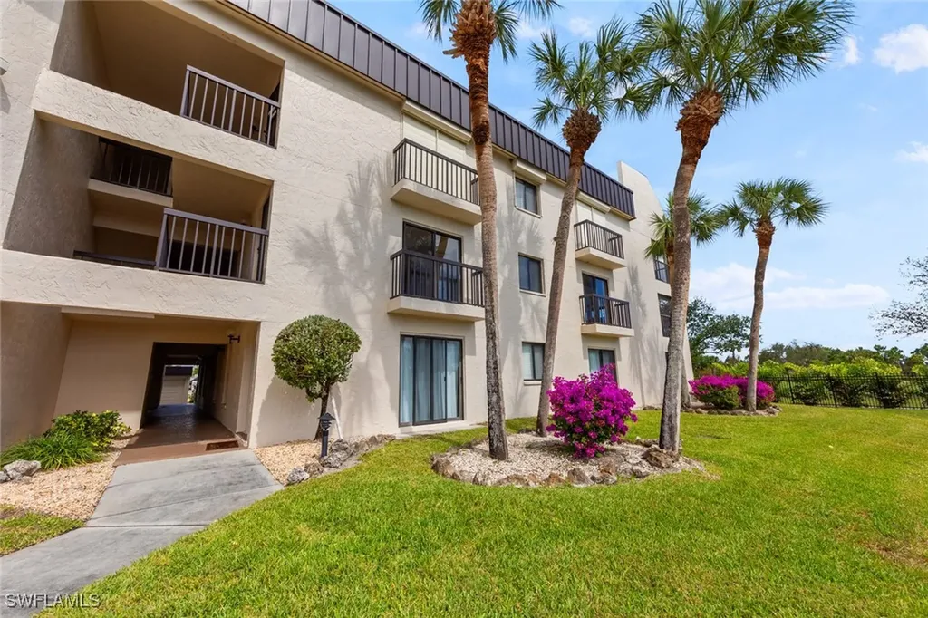 6979 Winkler Road Fort Myers FL 33919
