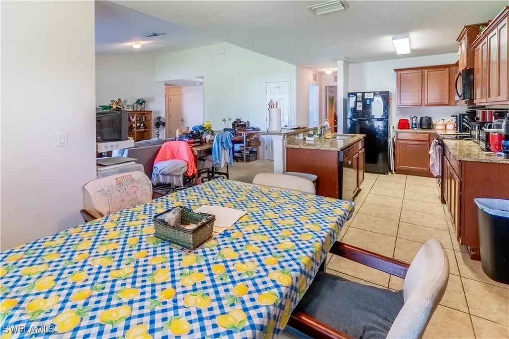 1045 NE 2nd Street Cape Coral FL 33909