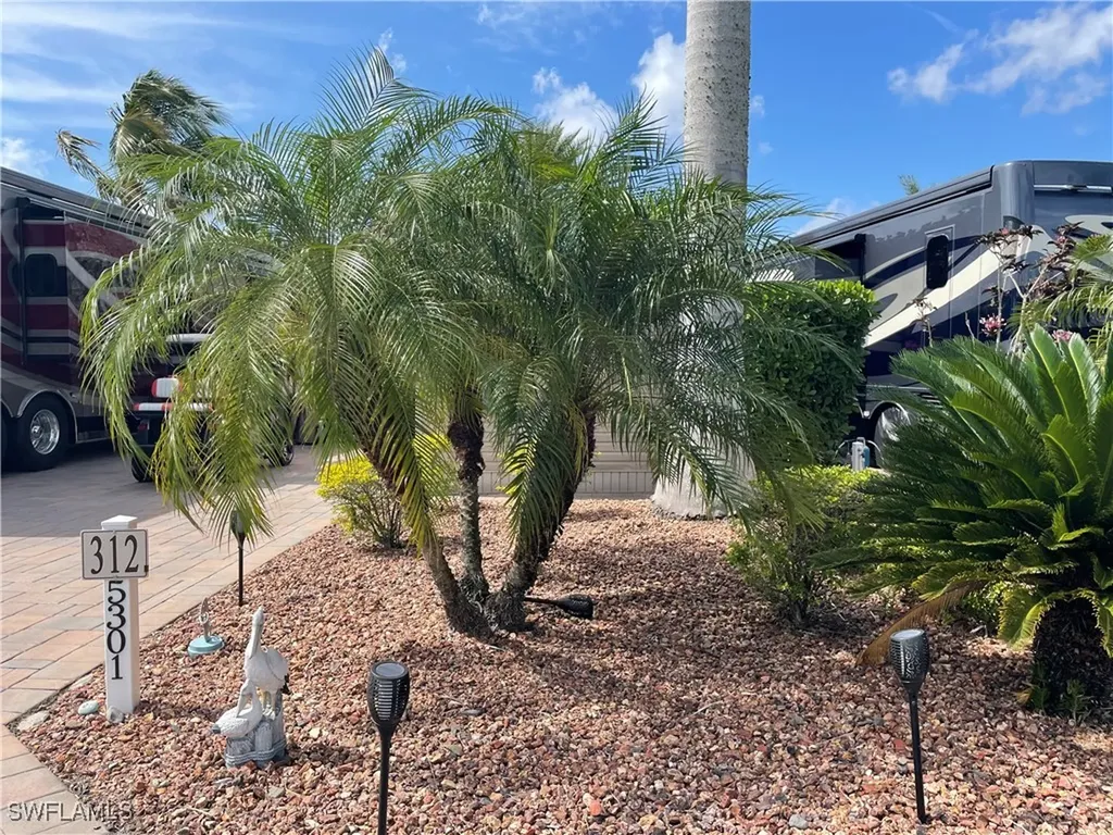 5301 Cypress Trail Resort Circle Fort Myers FL 33905
