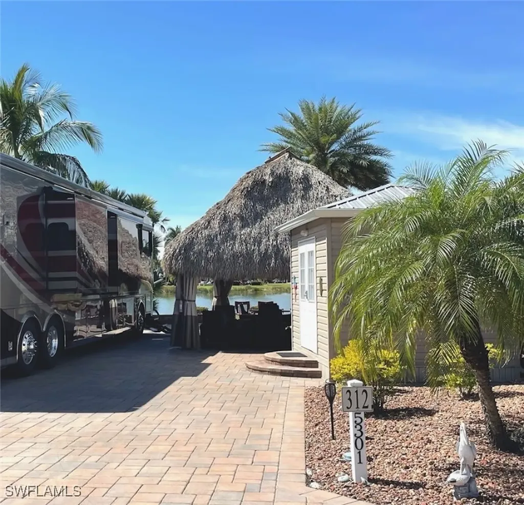 5301 Cypress Trail Resort Circle Fort Myers FL 33905