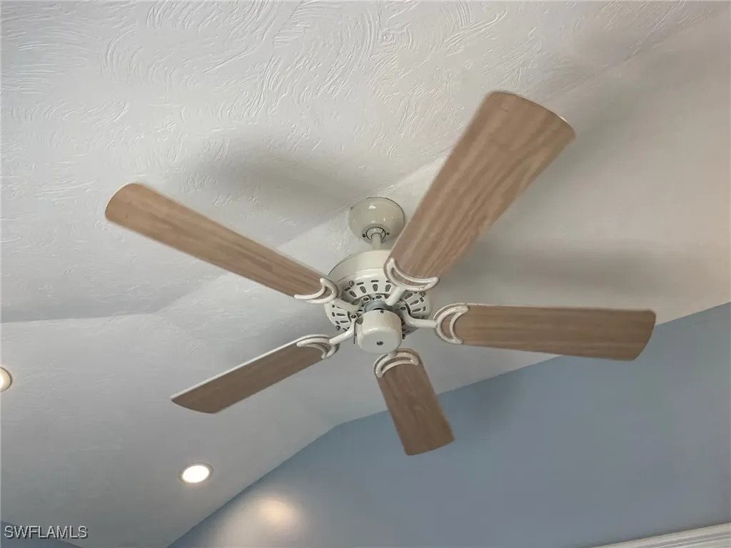 5301 Cypress Trail Resort Circle Fort Myers FL 33905