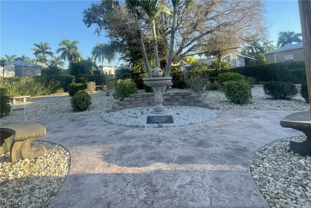 5301 Cypress Trail Resort Circle Fort Myers FL 33905