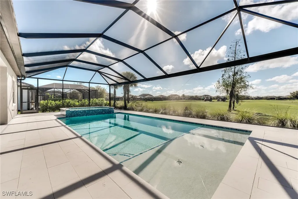 9604 Everglades Drive Naples FL 34120