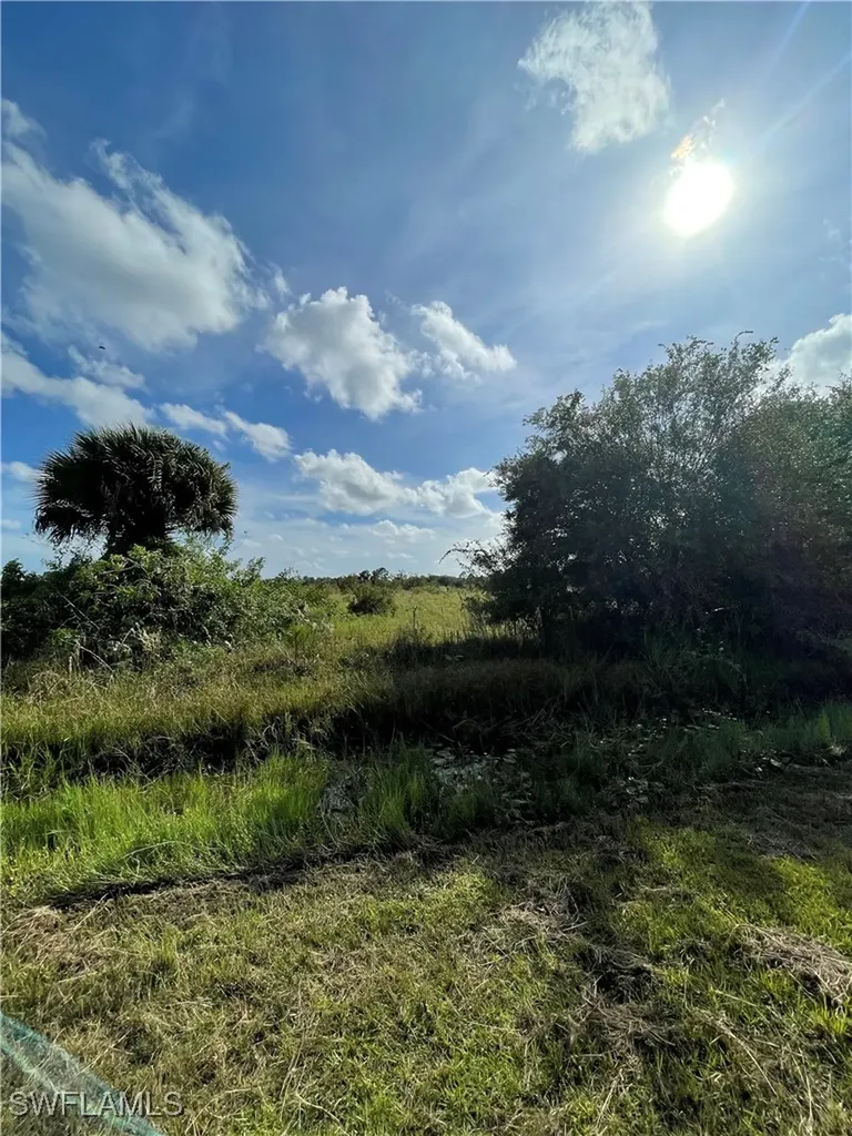 Xxxx 62nd Avenue NE Naples FL 34120
