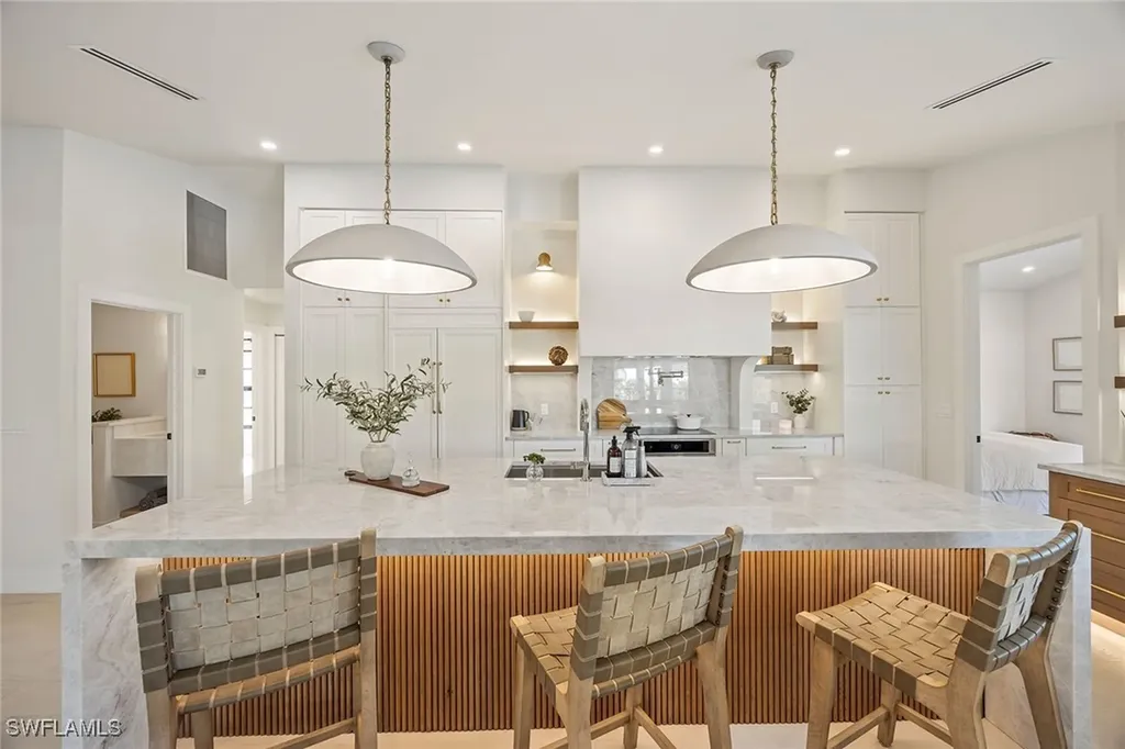 2111 Mission Drive Naples FL 34109