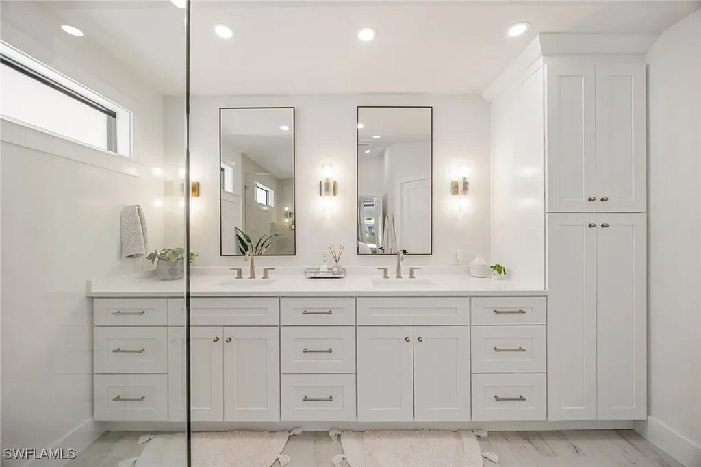 2111 Mission Drive Naples FL 34109