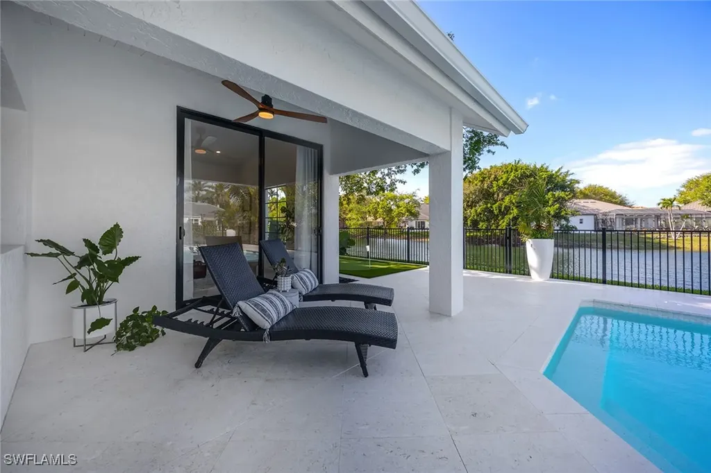 2111 Mission Drive Naples FL 34109