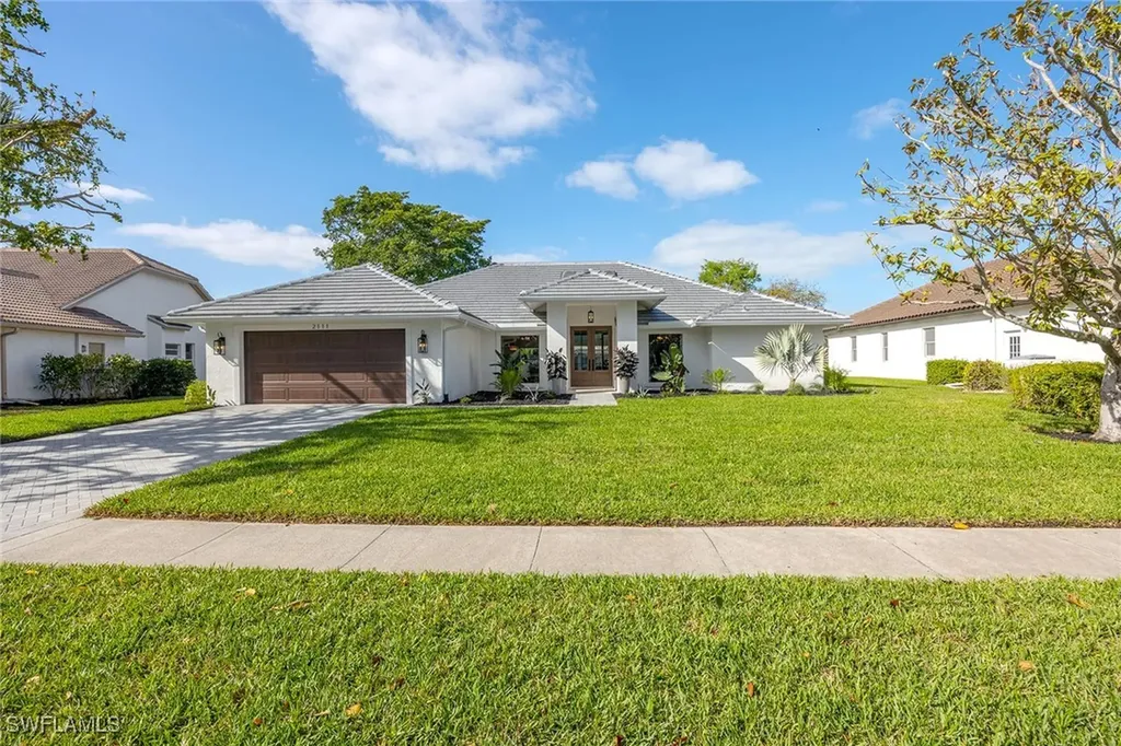 2111 Mission Drive Naples FL 34109