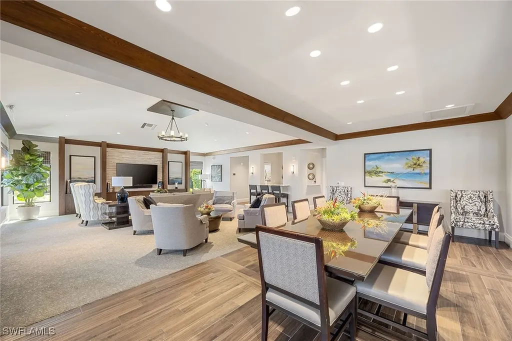 2111 Mission Drive Naples FL 34109