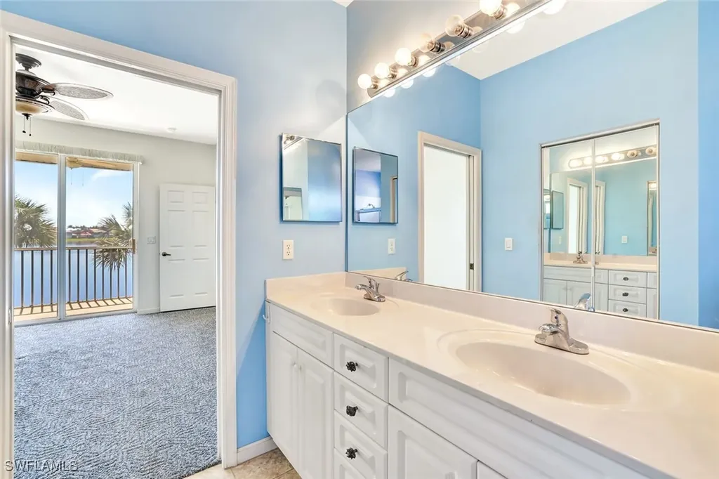 25061 Peacock Lane Naples FL 34114