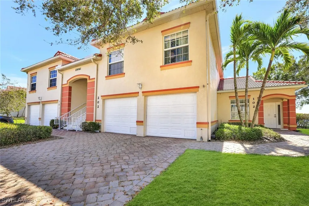 25061 Peacock Lane Naples FL 34114