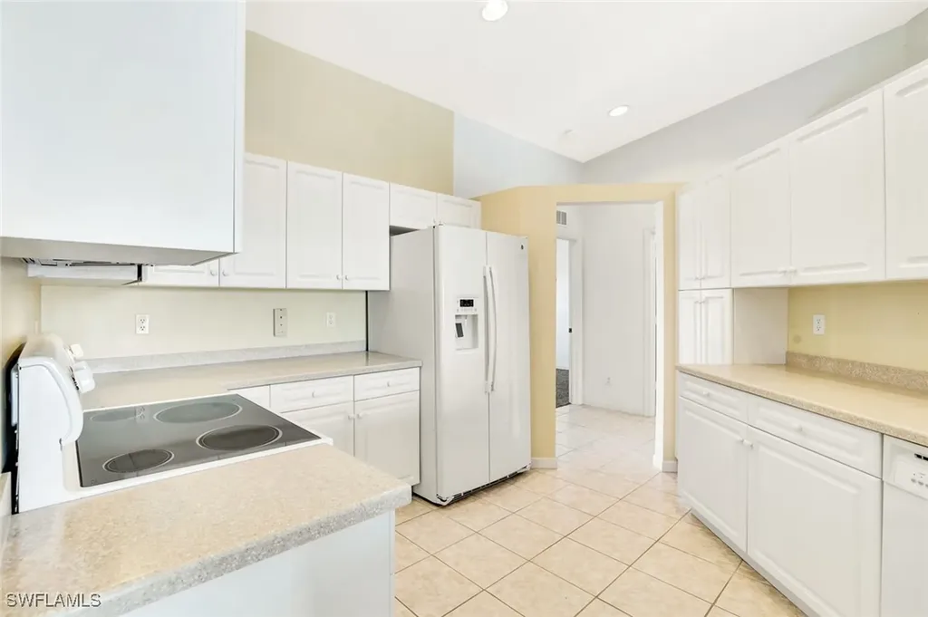 25061 Peacock Lane Naples FL 34114