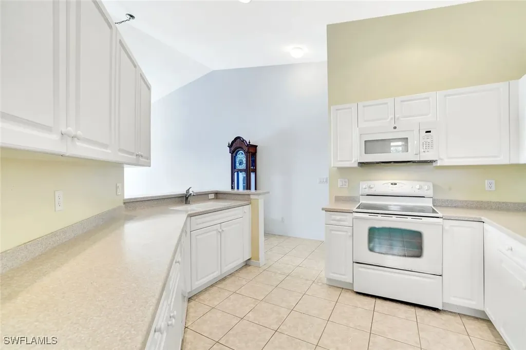 25061 Peacock Lane Naples FL 34114