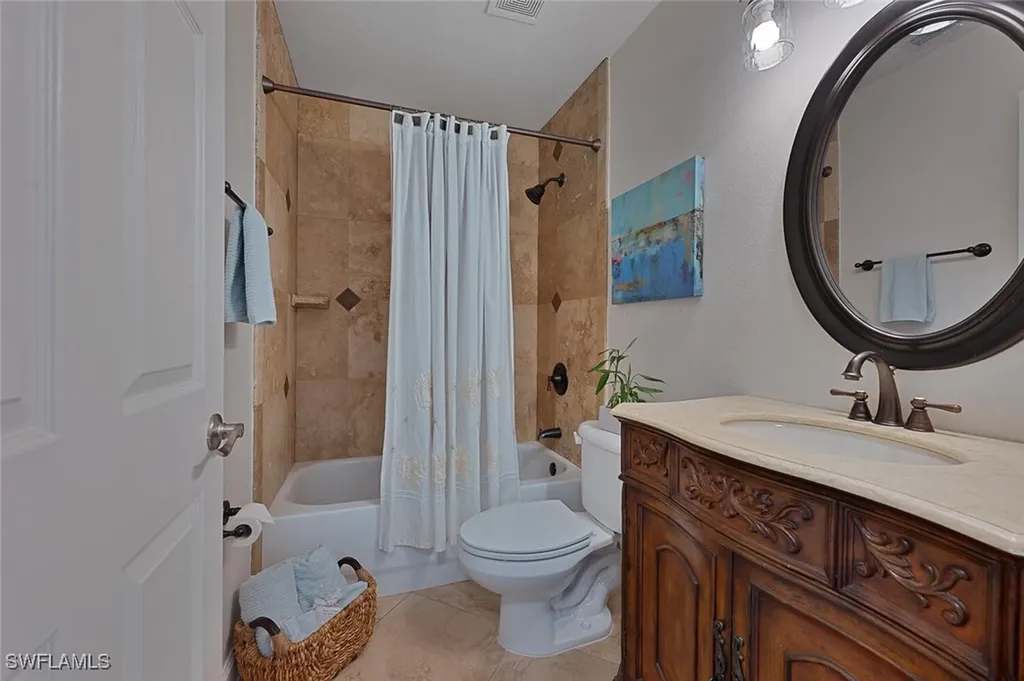 6635 Huntington Lakes Circle Naples FL 34119