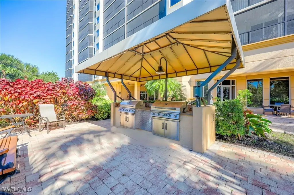 1065 Borghese Lane Naples FL 34114