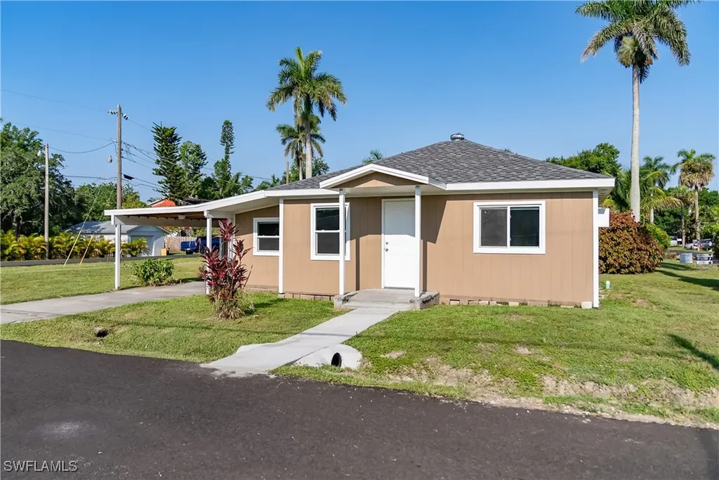 1157 4th Way North Fort Myers FL 33903