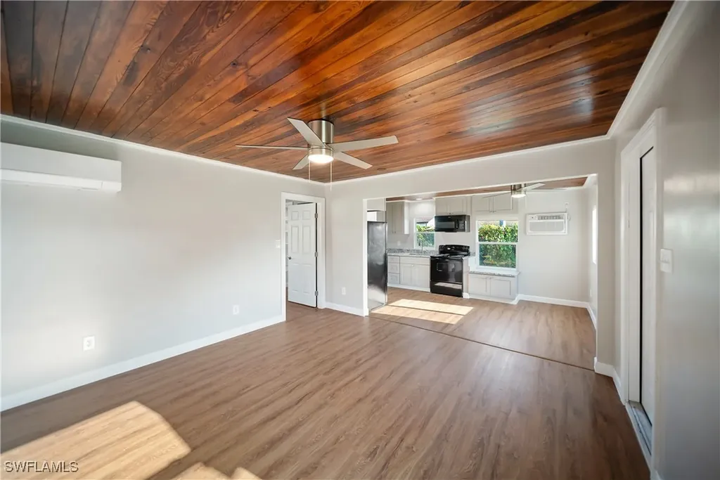 1157 4th Way North Fort Myers FL 33903