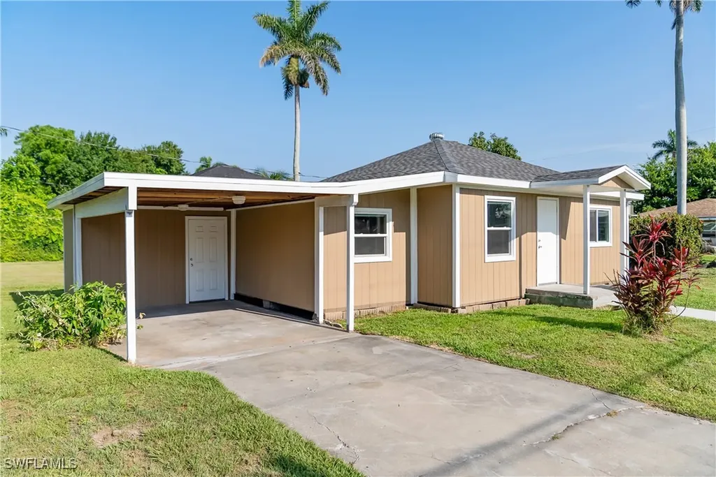 1157 4th Way North Fort Myers FL 33903