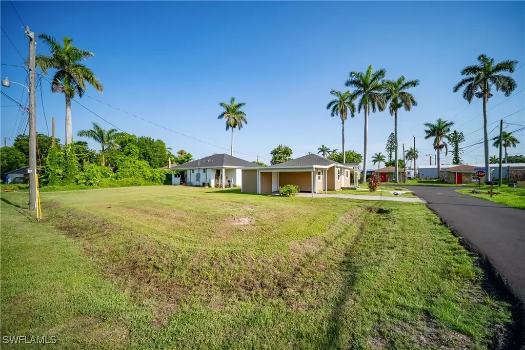 1157 4th Way North Fort Myers FL 33903