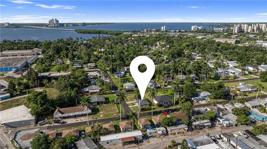 1157 4th Way North Fort Myers FL 33903