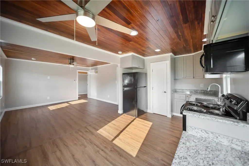 1157 4th Way North Fort Myers FL 33903