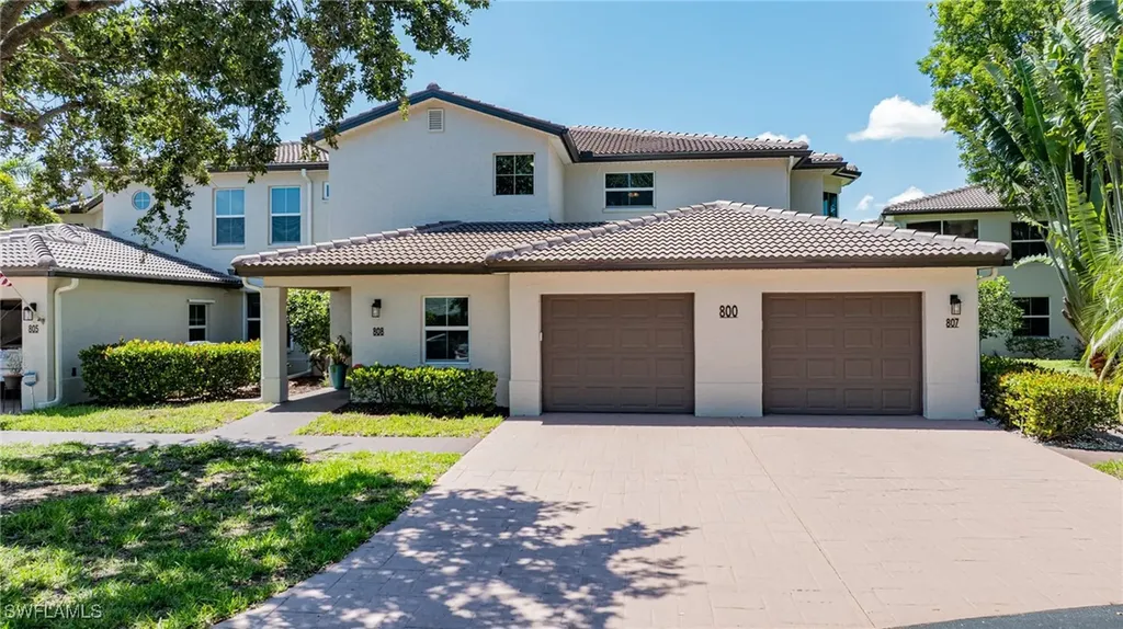 800 Diamond Circle Naples FL 34110