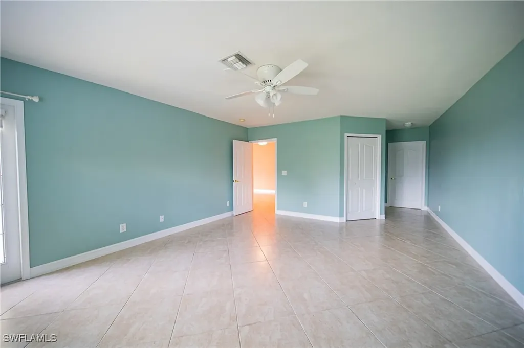 800 Diamond Circle Naples FL 34110