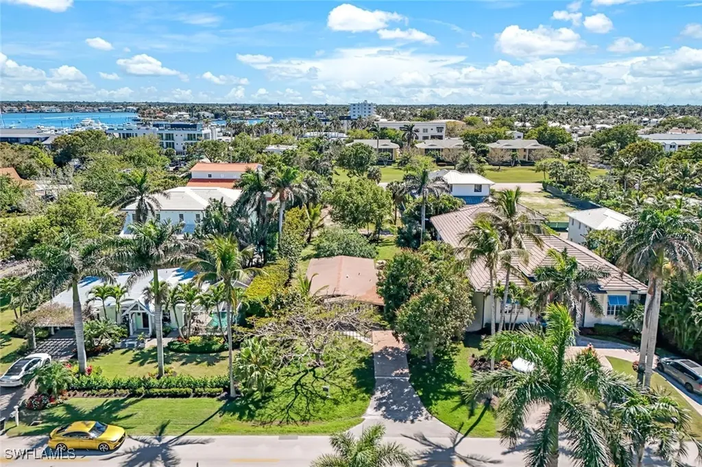 774 11th Avenue S Naples FL 34102