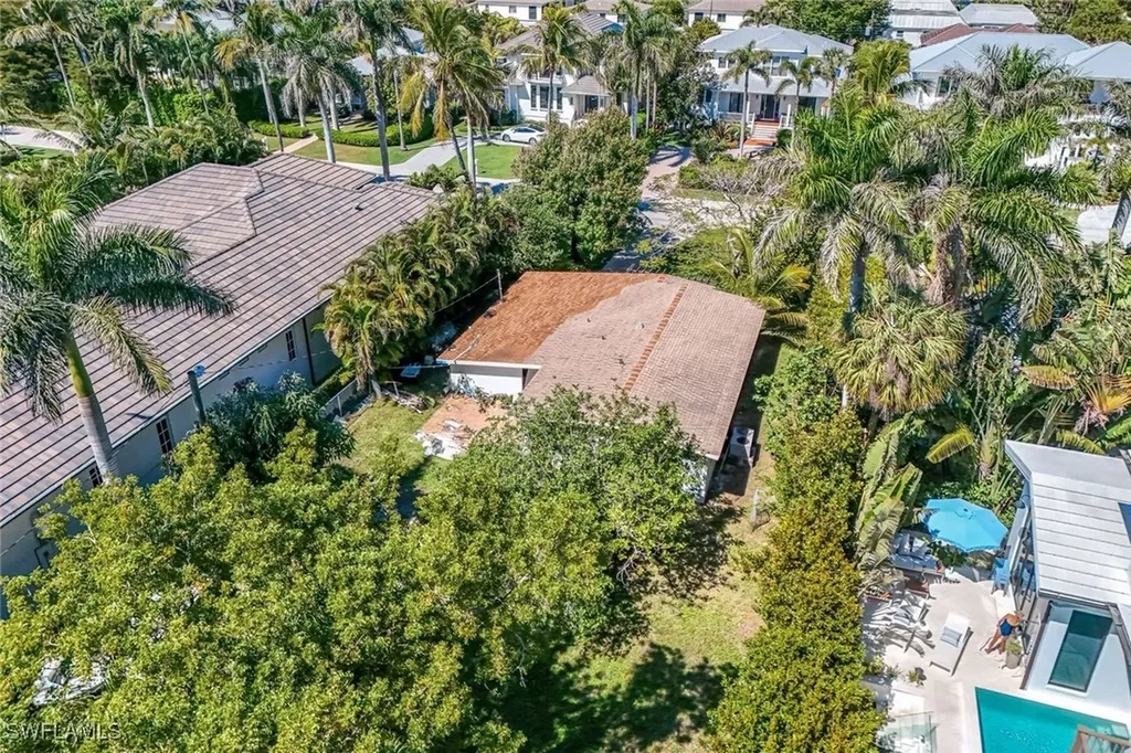 774 11th Avenue S Naples FL 34102