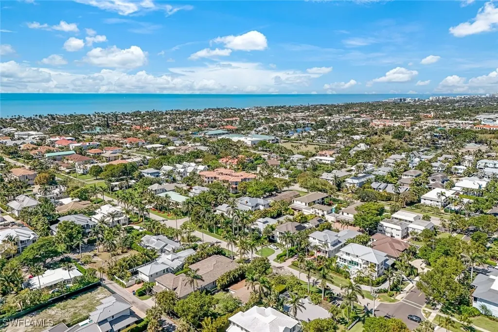774 11th Avenue S Naples FL 34102