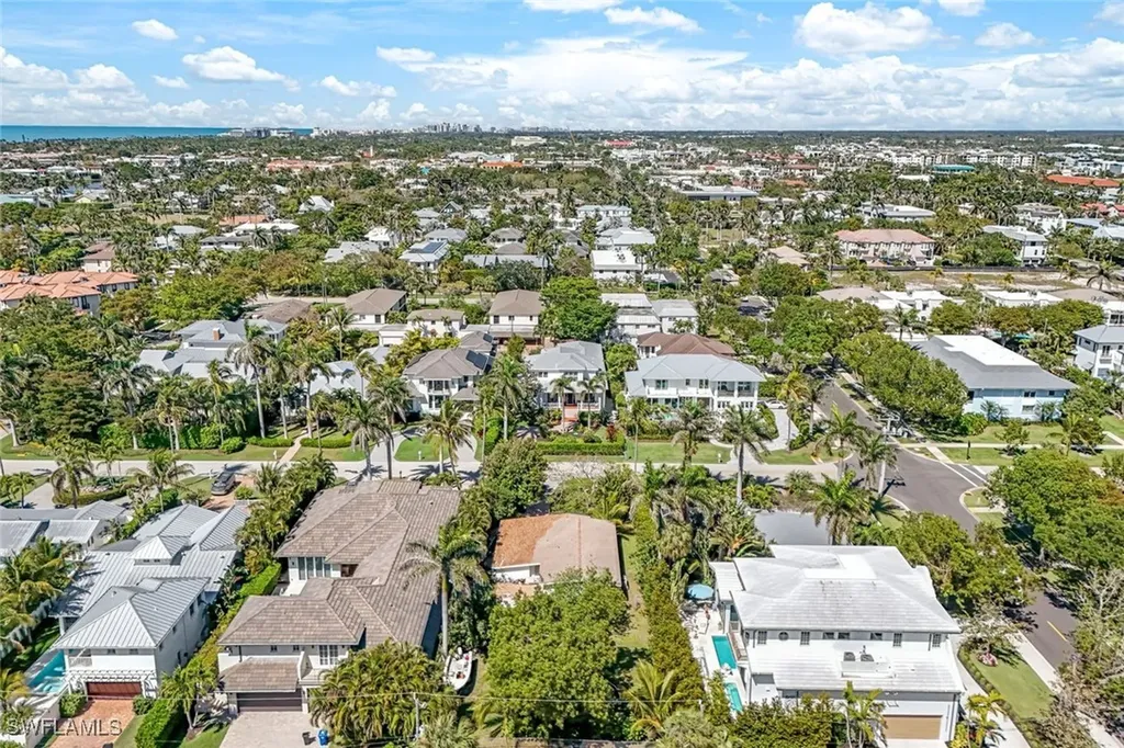 774 11th Avenue S Naples FL 34102