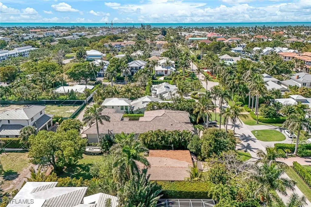 774 11th Avenue S Naples FL 34102