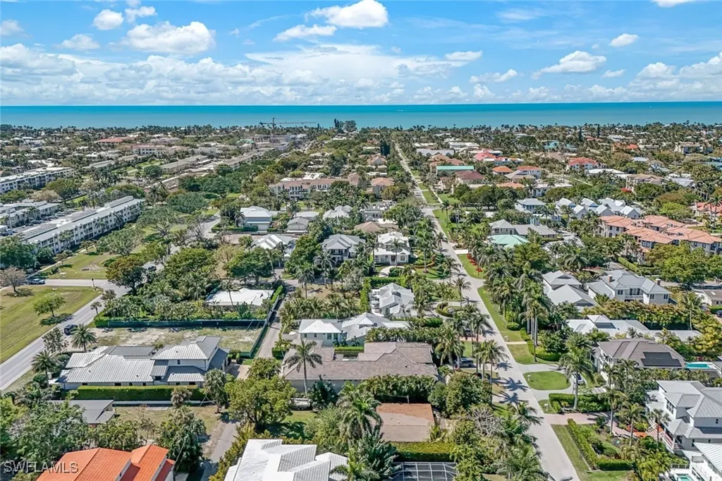 774 11th Avenue S Naples FL 34102