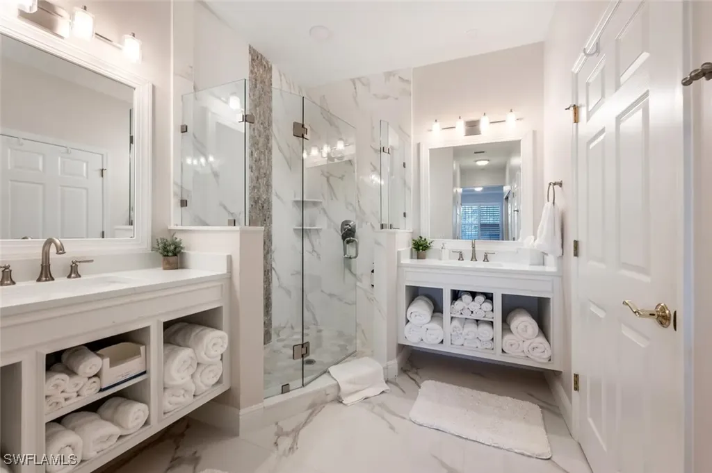 4863 Hampshire Court Naples FL 34112