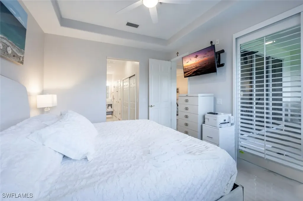 4863 Hampshire Court Naples FL 34112