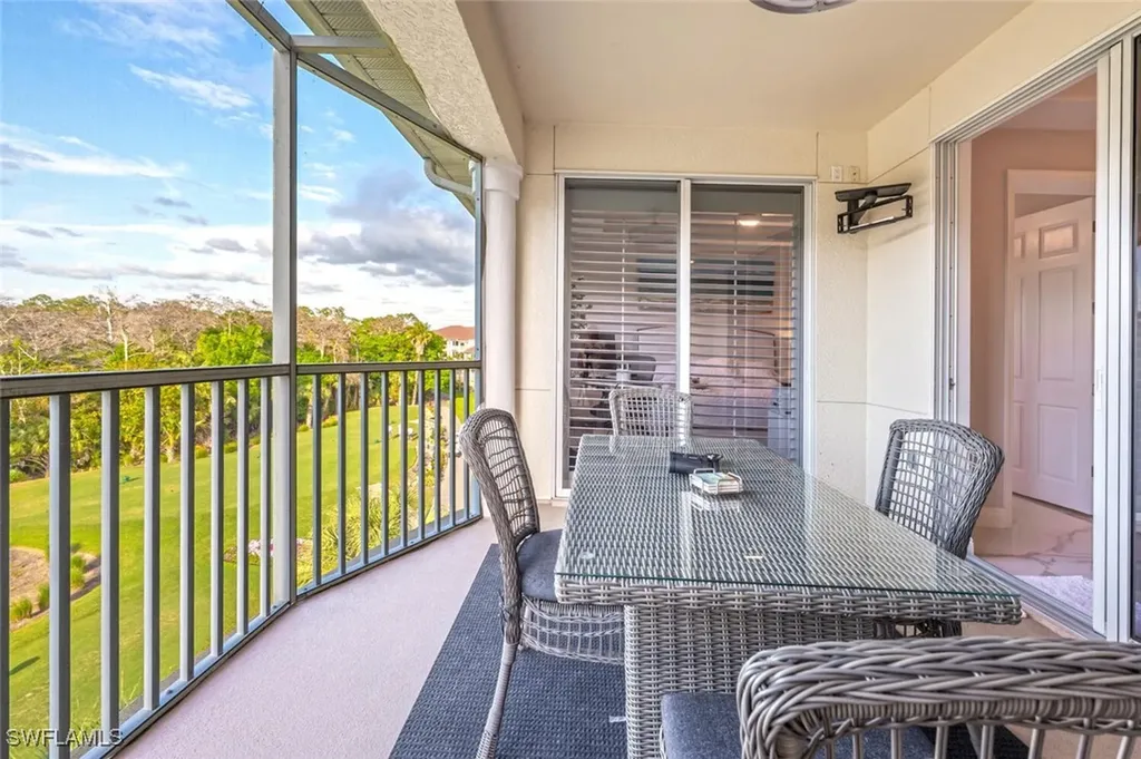4863 Hampshire Court Naples FL 34112