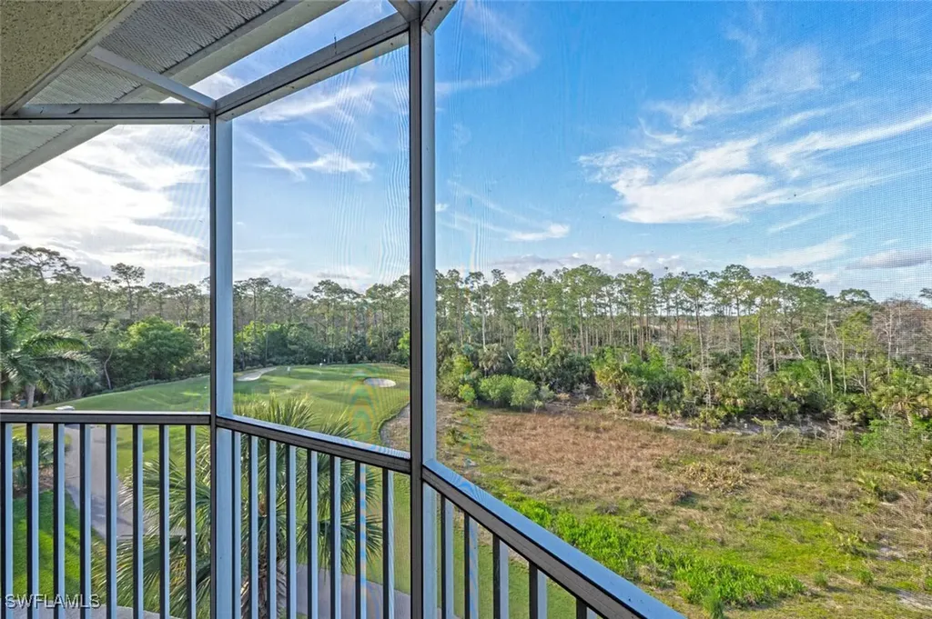 4863 Hampshire Court Naples FL 34112