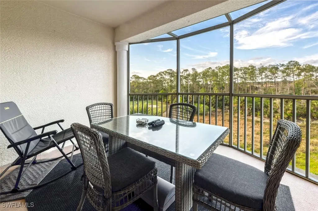 4863 Hampshire Court Naples FL 34112